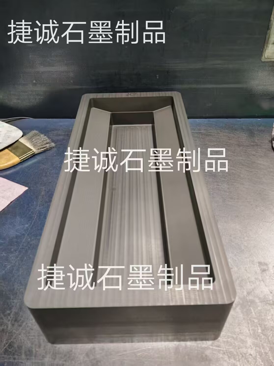 石墨油槽，鑄錠石墨油槽，高純石墨油槽，多槽石墨油槽，耐高溫石墨油槽，金銀鑄錠石墨模具，石墨油槽石墨鑄錠槽，石墨油槽生產(chǎn)廠家
